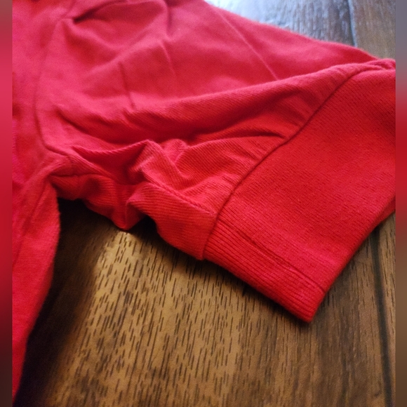 Forever 21 Red top ❤️ - Picture 2 of 4